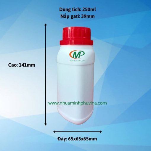 Chai-nhua-tam-giac-250ml-MP-T01